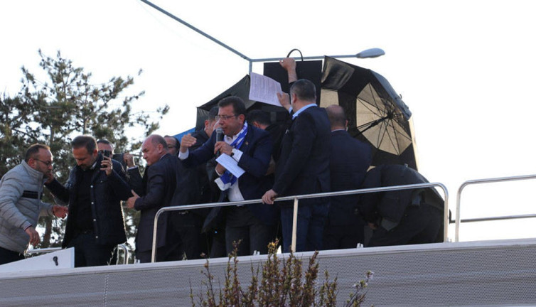 Bozdağ açıkladı: İmamoğlu'na yönelik saldırıya ilişkin gözaltılar var