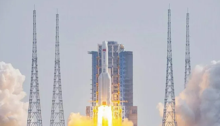 Çin’in yeniden kullanılabilir uzay aracı Dünya’ya geri döndü