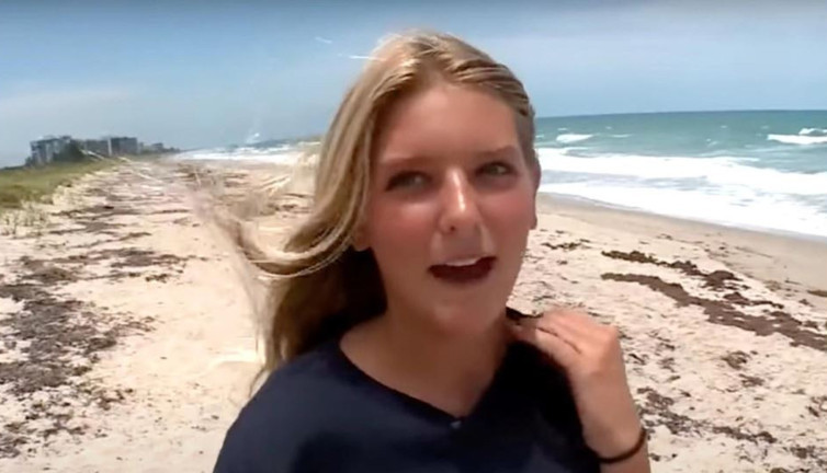 Köpekbalığı 13 yaşındaki kızı kanlar içinde bıraktı