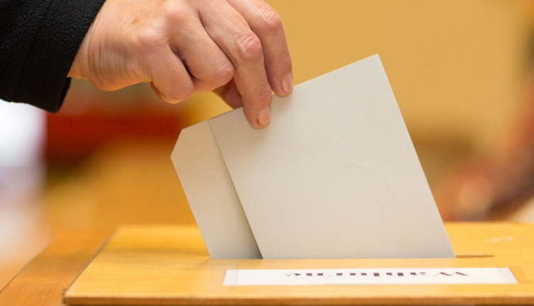 AKP sandıklar kapanmadan itiraz dilekçesi verdi