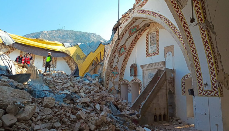 Vakıflar Genel Müdürü Aksu duyurdu! 3 yılda ayağa kaldırılacak…