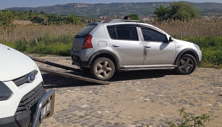 Otomobil içinde baygın bulunmuştu. Nedeni ortaya çıktı