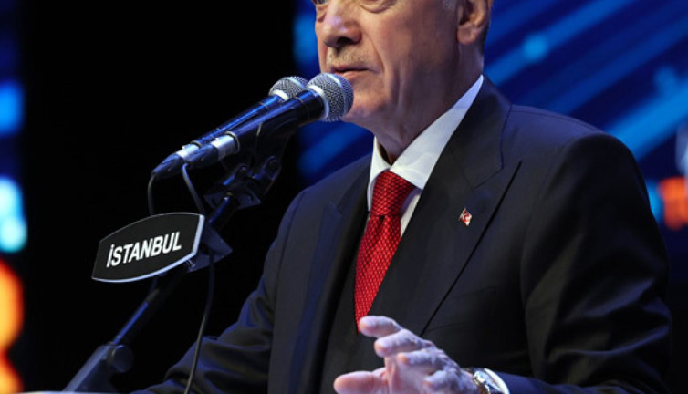 Erdoğan kendi getirdiği 50+1 sistemini eleştirdi