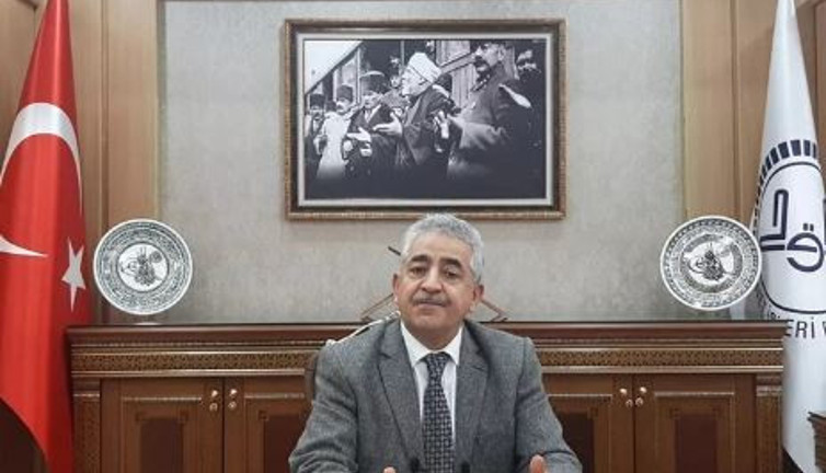 Ensar’ın duasını okudu il mütfüğünü kaptı. Erdoğan imzaladı