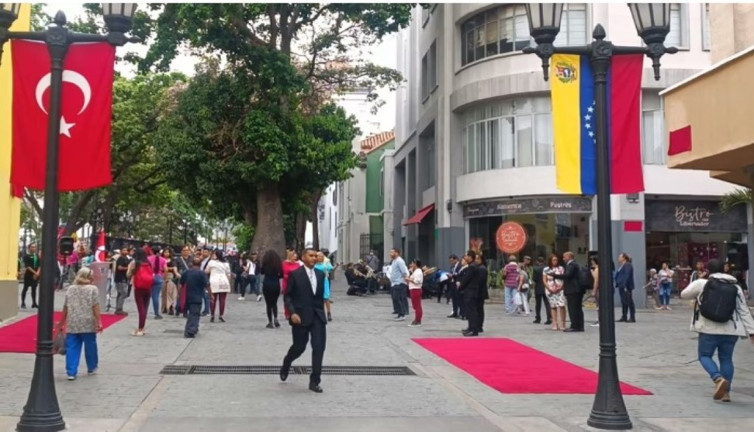 "Türkiye Cumhuriyeti" adı Güney Amerika'da da yaşayacak