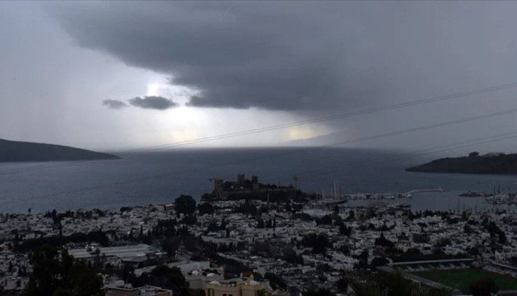 Meteoroloji uyardı: Yarın 12 ili vuracak