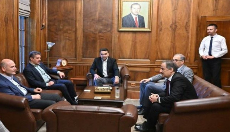 Süleyman Soylu önce paylaştı sonra hemen sildi. Atatürk yok artık üniversite duvarlarında!