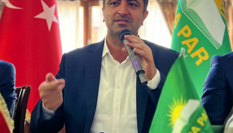 HÜDA PAR: Andımızı bu iktidar sayesinde kaldırdık. Yemin metni değiştirilmeli