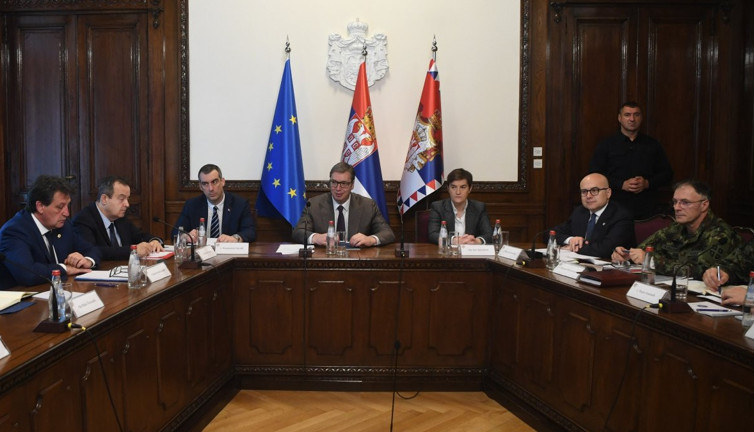 Sırbistan ordusu teyakkuza geçti. Kosova sınırında gerilim arttı