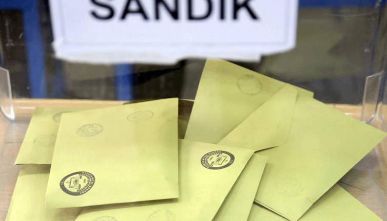 2015’de ölen kadını seçmen olarak gösterdiler. Skandallar devam ediyor