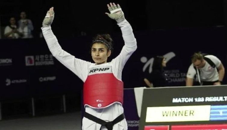 Kübra Dünya üçüncüsü oldu