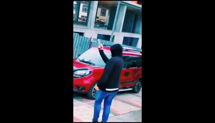 Erdoğan’ın kazanmasını tabancasıyla havaya ateş ederek kutlayan Afgan gündem oldu