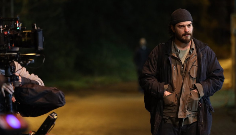 Çağatay Ulusoy'a sürpriz partner. ‘Kübra’ dizisine bakın kim geldi