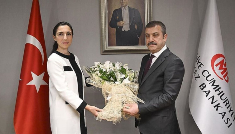 Merkez Bankası’nda devir teslim: Hafize Gaye Erkan görevine başladı