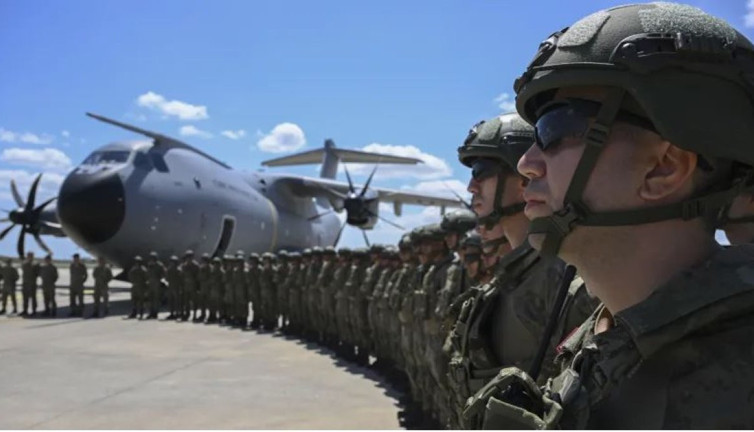 NATO istedi Türkiye gönderdi. Mehmetçik Kosova'da Barış Gücü'nün komutasını devralabilir
