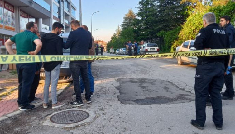 Kendisini vuran şahsı aynı silahla vurdu