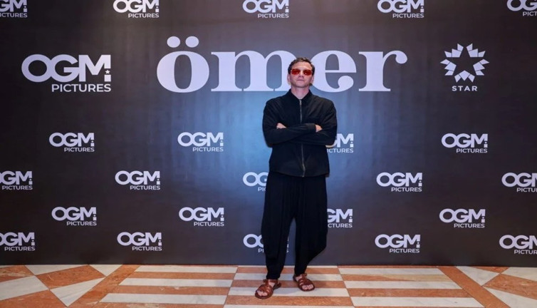 Ömer dizisinin yıldızı Serhat Paşalı tarzıyla sosyal medyanın diline düştü