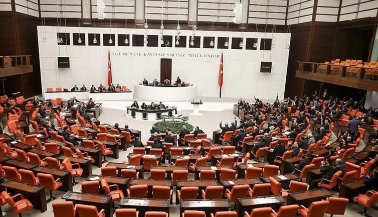 TBMM Başkanlık Divanı ve Komisyon üyeleri belli oldu