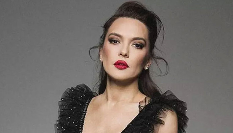 Demet Akalın'dan 'servis bedeli' tepkisi