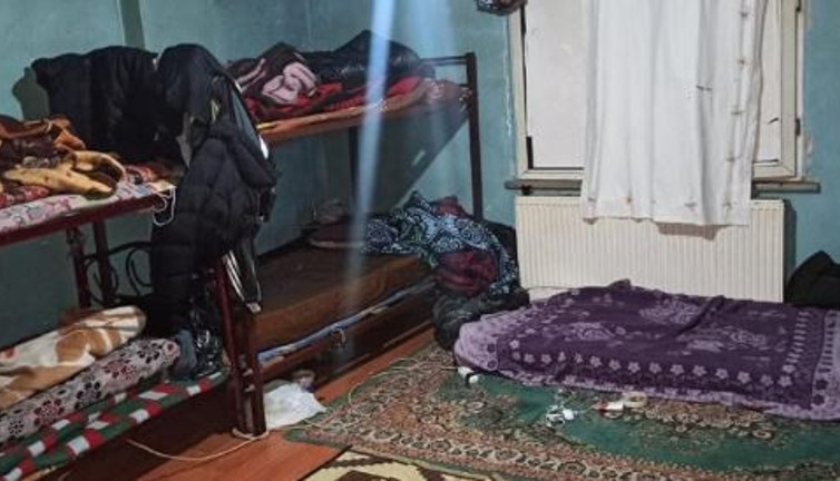 İstanbul'da şok evlerinde 40 kaçak yakalandı