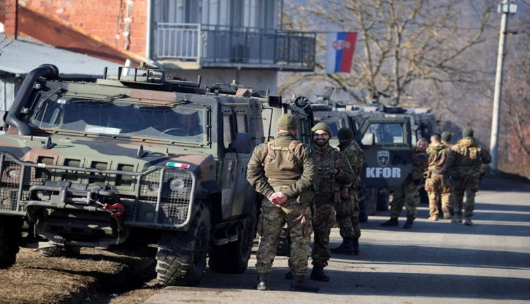 Kosova - Sırbistan hattında savaş gerilimi
