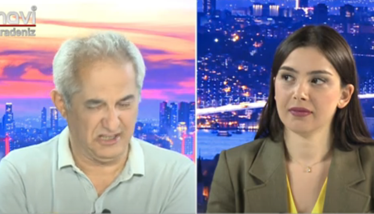 Hakan Aygün Atatürk'ü anlatırken ağladı. Çok direndi ama canlı yayında kendini tutamadı