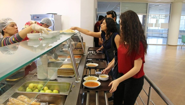 Asgari ücretten sonra yemek bedeli de yeniden belirlendi. Milyonlarca çalışanı ilgilendiriyor