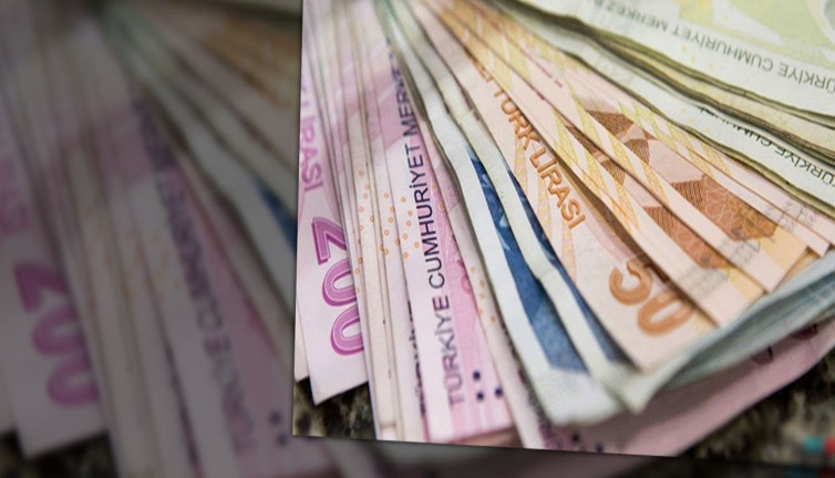 Zamlı maaşı cebimize bir koysaydık ya. İki gün önce açıklanan asgari ücret her dakika eriyor