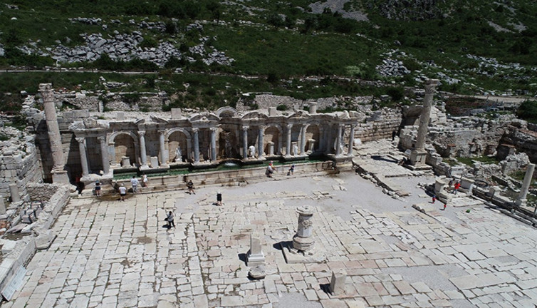 Tarihi kentlerde zamanla yolculuk