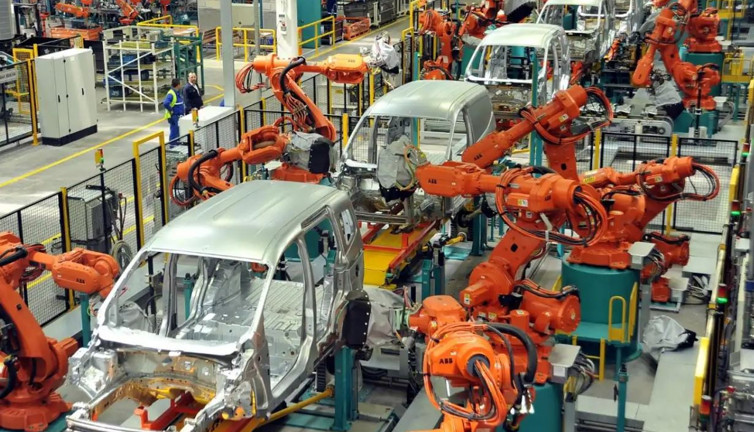 Otomotiv devi çalışanlarını işten atıyor