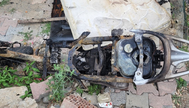 Motosiklet hurda deposunu yaktı