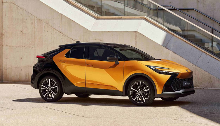 Şarj edilebilir hibrit sisteme sahip ilk yerli üretim otomobil tanıtıldı. İşte Toyota C-HR