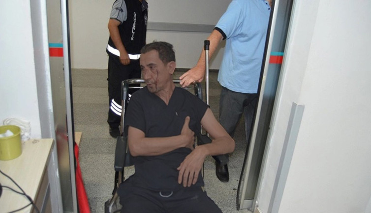 Sağlık çalışanının yüzü kanlar içinde kaldı. Sağlıkçılara şiddet bitmek bilmiyor