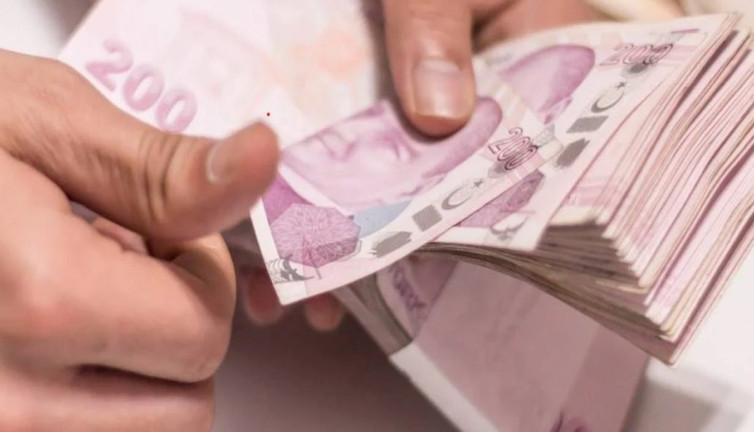 AKP'li isimden, işçi ve memur emeklilerine zam açıklaması