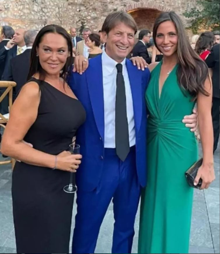 Hülya Avşar’ın kızı Zehra Çilingiroğlu’ndan evlilik sürprizi mi geliyor? 3 yıllık aşkta şaşırtan iddia! - Resim : 13