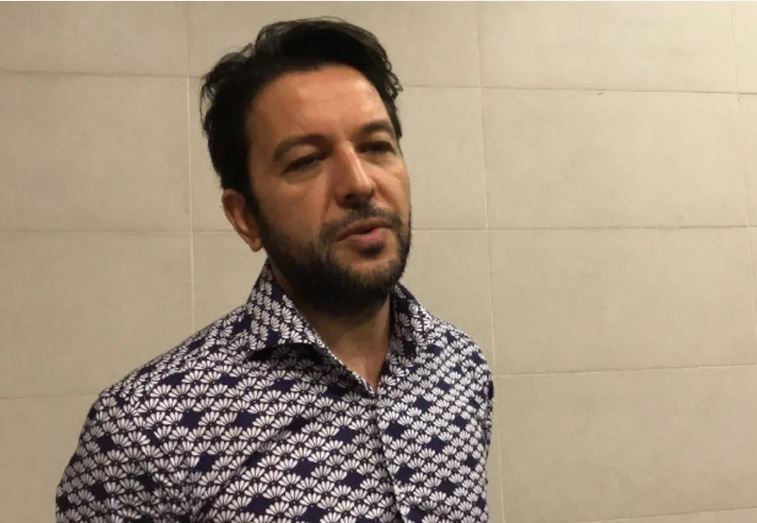 Ünlü türkücü Nihat Doğan canlı yayında çıldırdı! Kuryeye gözdağı verdi: Gece yataklarınıza girer kabus olurum - Resim : 3