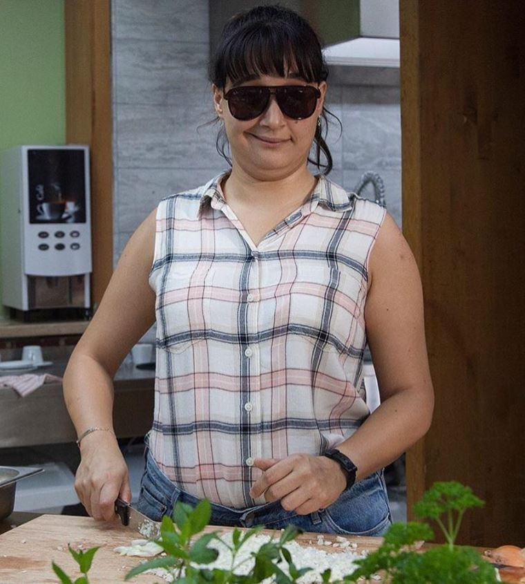 Çocukluk fotoğrafındaki o minik kız şaşırttı! Şu an tüm Türkiye'nin tanıdığı bir isim - Resim: 10