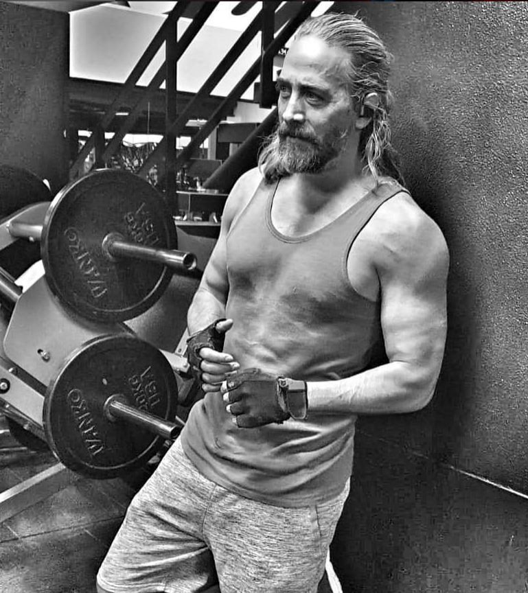 Acun Ilıcalı'dan bir bomba daha: Yeşilçam efsanesi Cüneyt Arkın’ın oğlu Murat Arkın Survivor'a damga vuracak! - Resim : 11