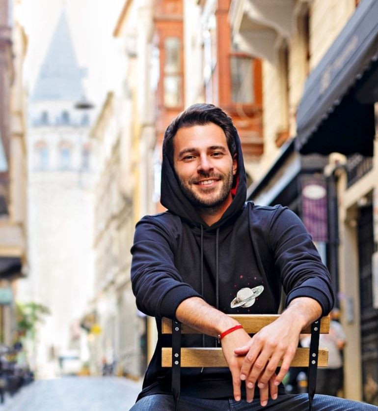 Hande Erçel ve Hakan Sabancı ayrılığında sürpriz adım! Sevenleri hayrete düştü - Resim : 15