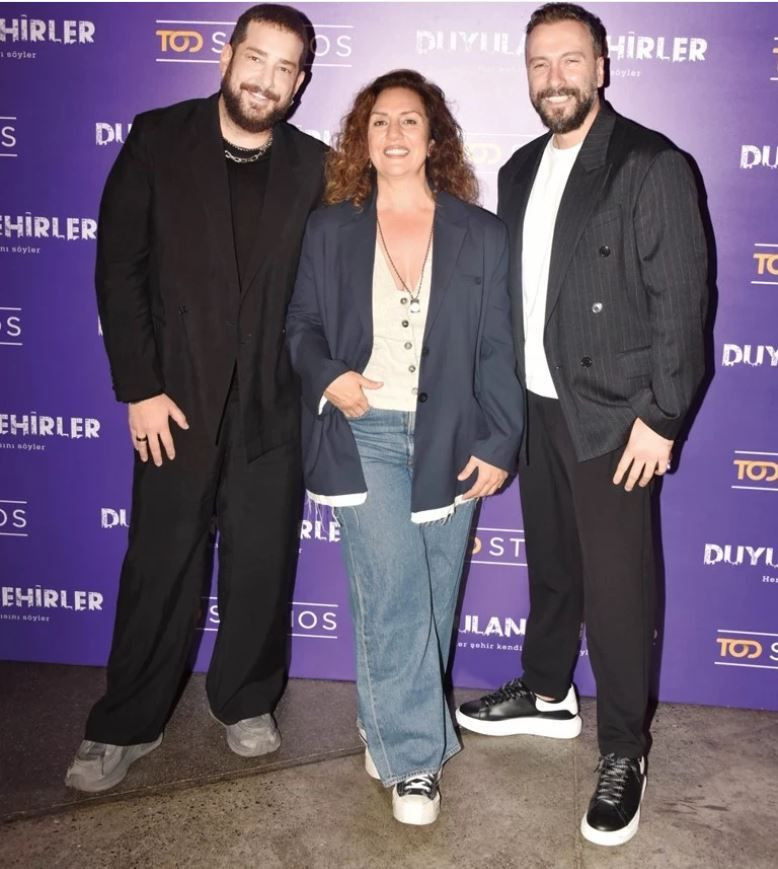 Enis Arıkan ‘Ezgi Mola' sorusuna bile katlanamadı: Daha düne kadar çifte kumrular gibiydiniz! - Resim: 2