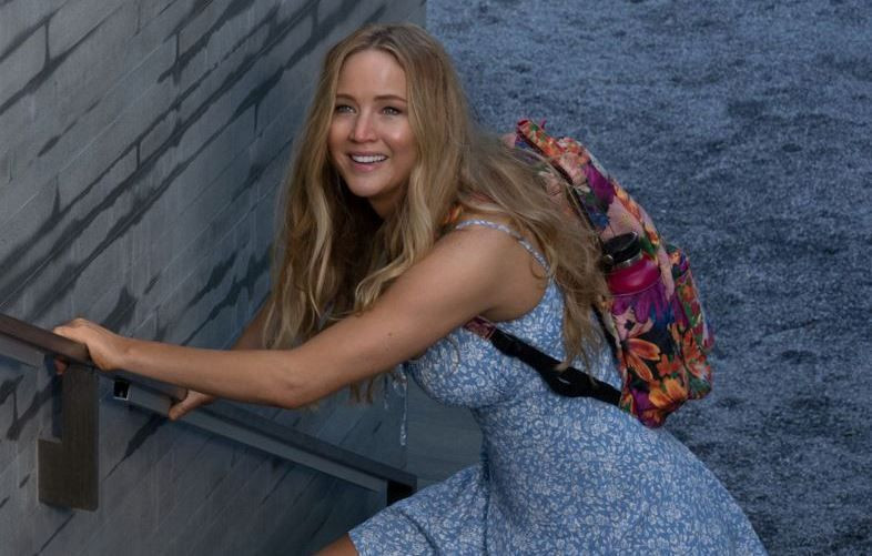 Oscar’lı yıldız Jennifer Lawrence ameliyat masasına yatıyor: İşte tarih! - Resim: 22