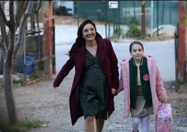 ‘Kardeşlerim’in minik Emel’i Aylin Akpınar büyüdü: İnanılmaz değişimi şoke etti! - Resim : 4