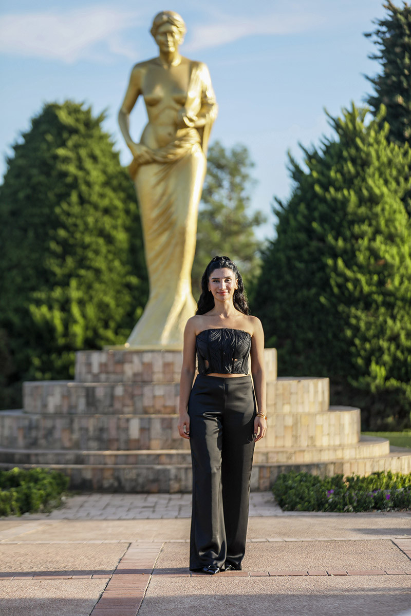 Hem yönetmenliğini hem oyunculuğunu yaptı - Resim : 2