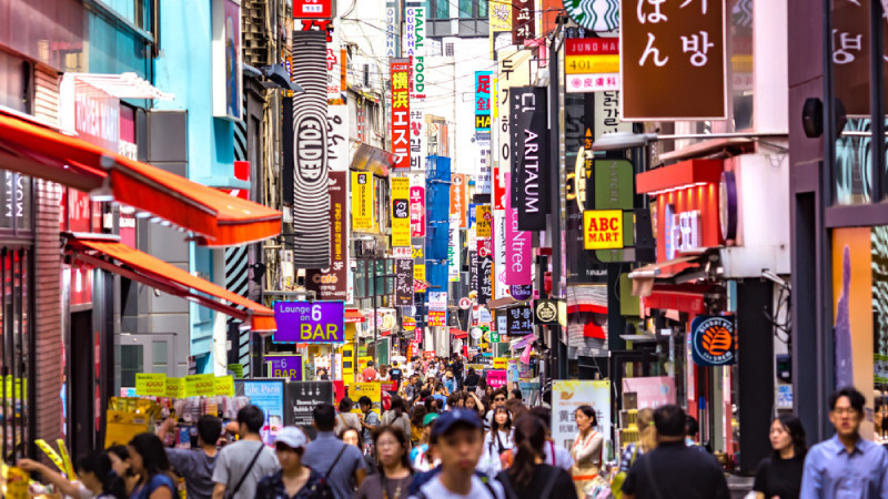 Dünyanın en pahalı caddeleri belli oldu: Taht el değiştirdi, Türkiye'den tek cadde listede! - Resim : 3