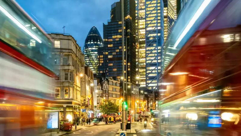 Dünyanın en pahalı caddeleri belli oldu: Taht el değiştirdi, Türkiye'den tek cadde listede! - Resim : 9