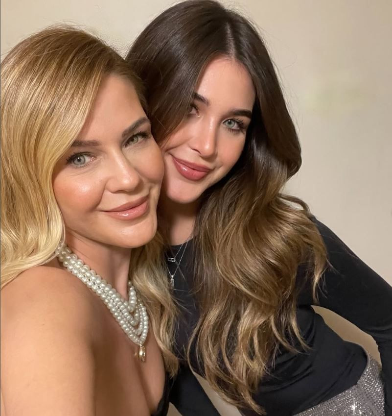 Mehmed Fetihler Sultanı’nın Halime Hatun'u Emine Ün’ün genç kalmasının sırrı ne? Kim der 48 yaşında! - Resim: 18