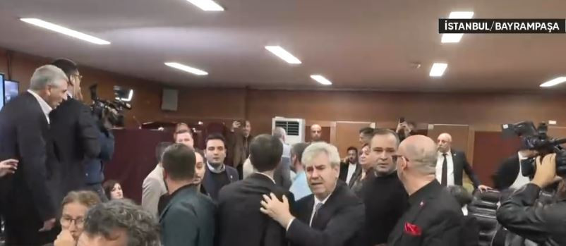 Bayrampaşa'daki seçimi AKP'nin adayı İbrahim Akın kazandı - Resim : 10