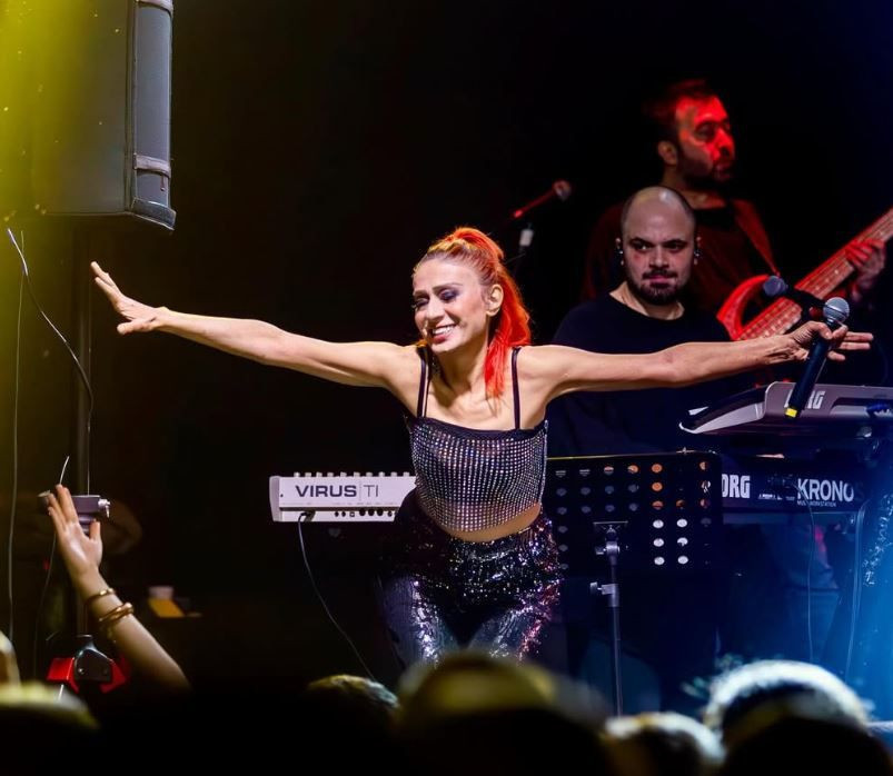 Yıldız Tilbe'yi örümcek ısırdı! Aksilikler kraliçesi... Yüzü korkuttu - Resim: 5