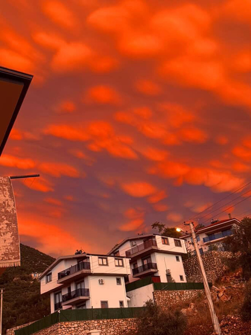 Fethiye'de 'Mammatus' bulutları görsel şölen yaşattı - Resim : 1