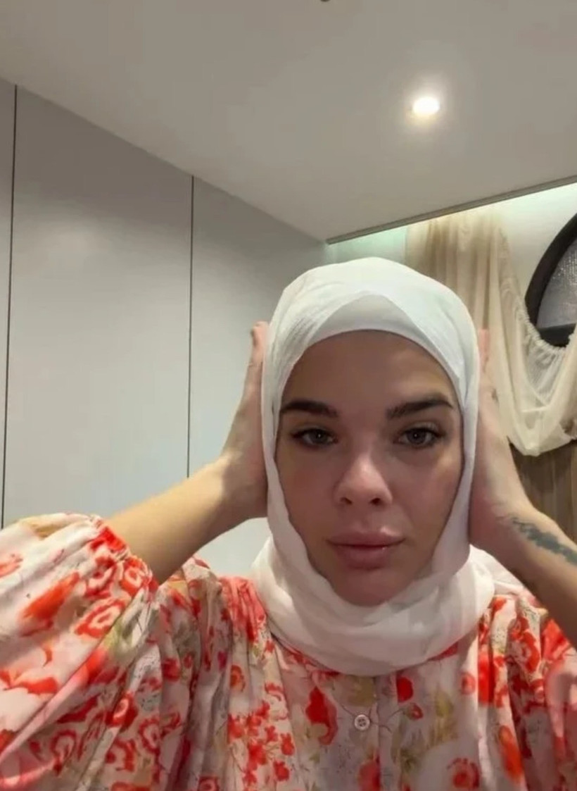 Damla Ersubaşı umreye gitti: Fotoğrafına gelen yorum çileden çıkardı - Resim : 1